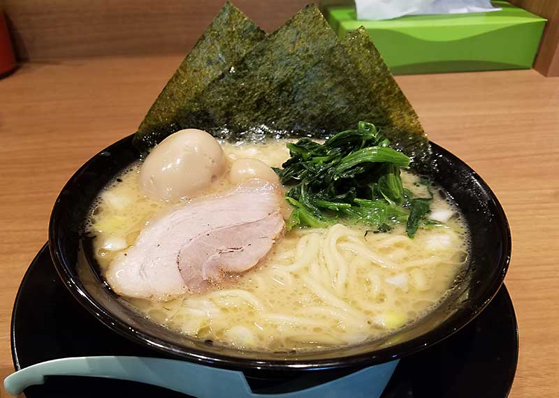 町田商店のラーメン