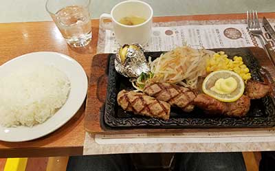 ステーキとハンバーグ