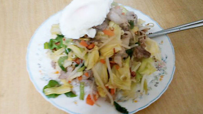 ヤサイマシマシのライス２