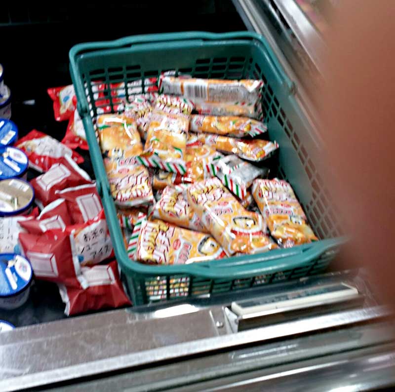 売れ残りのガリガリ君、ナポリタン