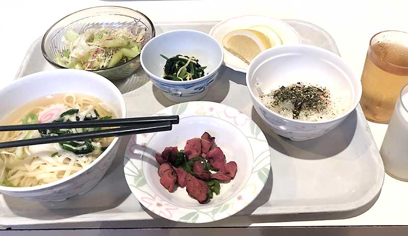合宿二日目の昼食
