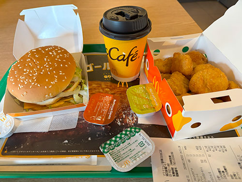 ビックマックセットとナゲット