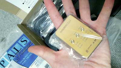 AT-mini2手のひらに