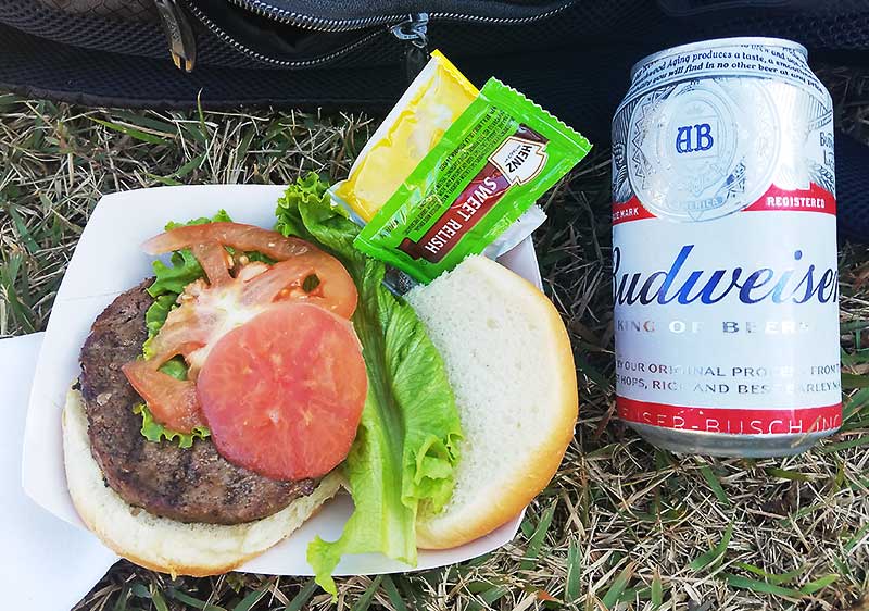 ハンバーガーと酒